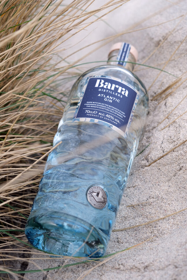 Isle of Barra Atlantic Gin sustainable glass bottle made by Verallia, featuring mould and embossing shaped like the seam