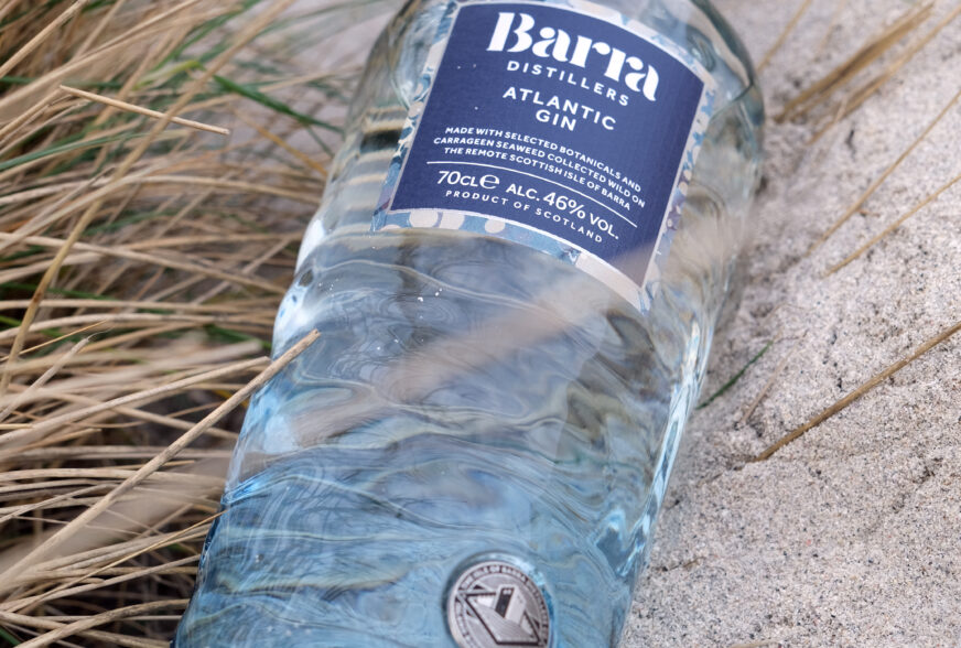 Isle of Barra Atlantic Gin sustainable glass bottle made by Verallia, featuring mould and embossing shaped like the seam