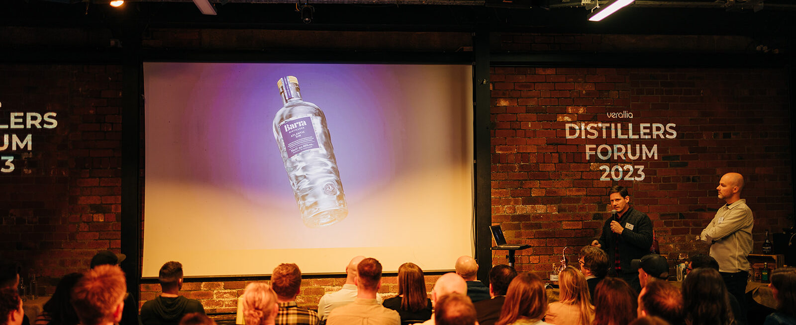 Picture of the Verallia Distillers Forum 2023 with the Isle of Barra bottle on the screen